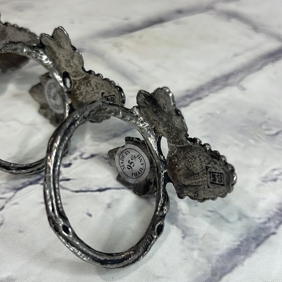 Pewter Napkin Rings Set of 4 Stamped Goddess Grape Vine Leaf Made in Thailand - Picture 7 of 8